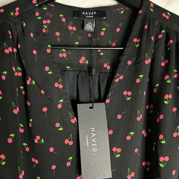Have London Cherry Print Tie Front Blouse Size S - Picture 10 of 11
